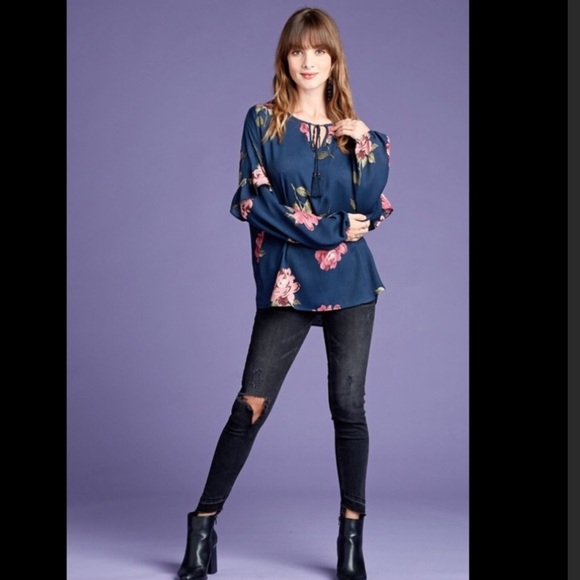 Loose fit floral print top - Picture 1 of 4